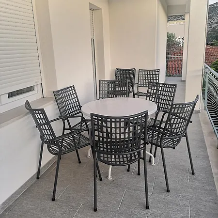 Apartman Vinisce *